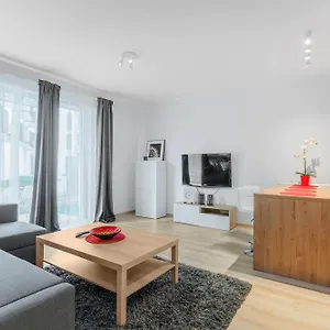 Homely Place Blisko Starego Rynku - Parking Apartment Posen